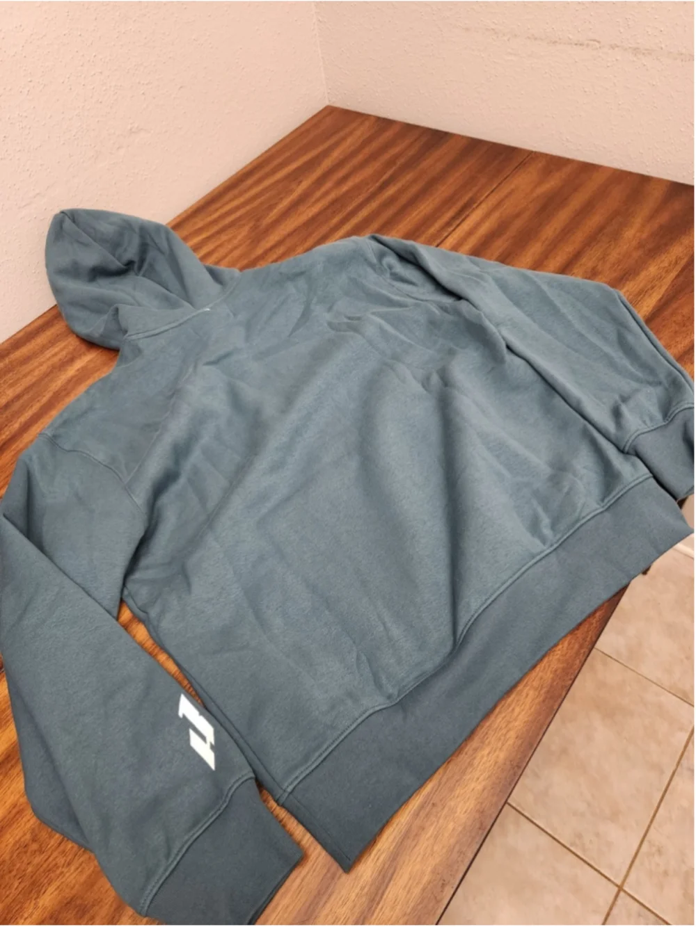 Jordan Men's M Blue Pullover Hoodie Graphic Print Logo Hood Pockets NGBR30-37